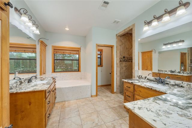 7754 Edge Cut Off Road, Hearne, TX 77859