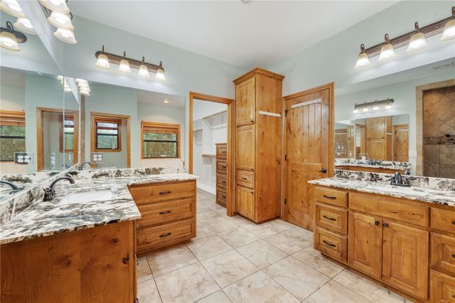 7754 Edge Cut Off Road, Hearne, TX 77859