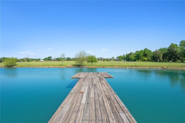 7754 Edge Cut Off Road, Hearne, TX 77859