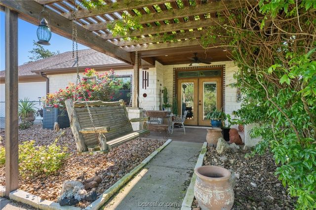 7754 Edge Cut Off Road, Hearne, TX 77859