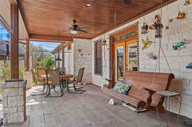 7754 Edge Cut Off Road, Hearne, TX 77859