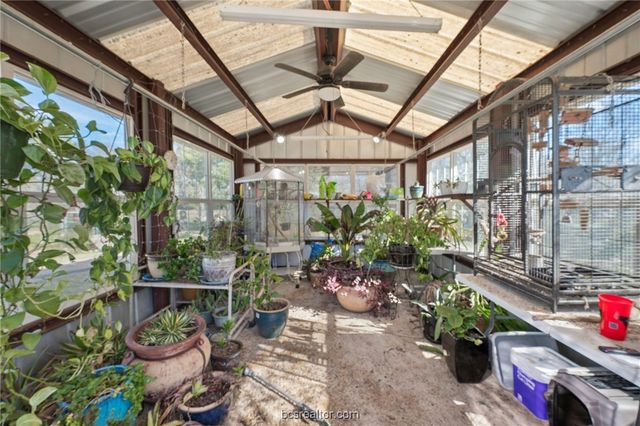 7754 Edge Cut Off Road, Hearne, TX 77859