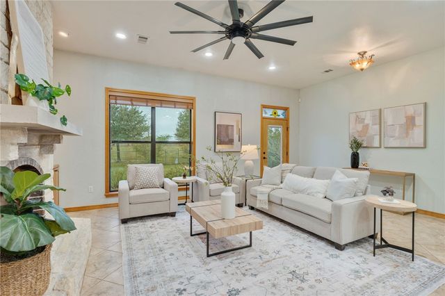 7754 Edge Cut Off Road, Hearne, TX 77859