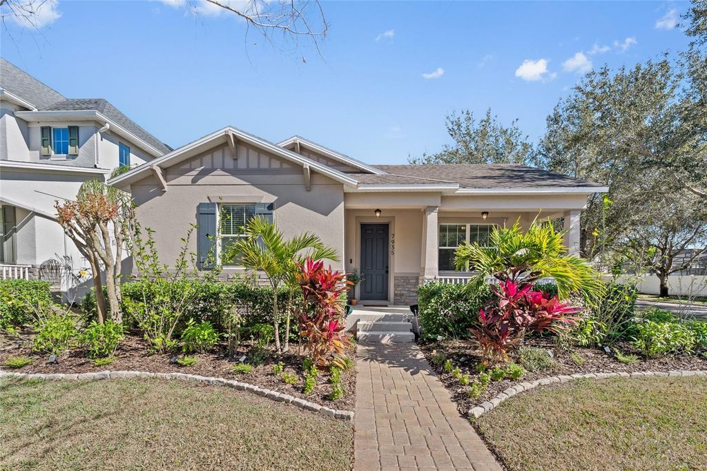 Image 2 of property listing at 7935 WINTER WREN STREET, Winter Garden, FL 34787