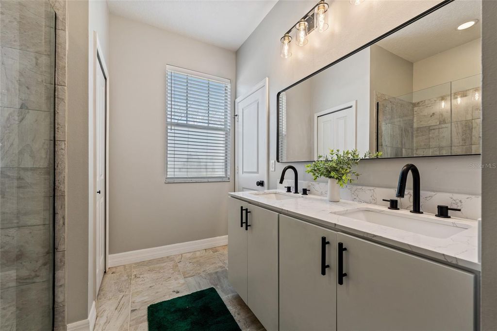 Image 20 of property listing at 7935 WINTER WREN STREET, Winter Garden, FL 34787