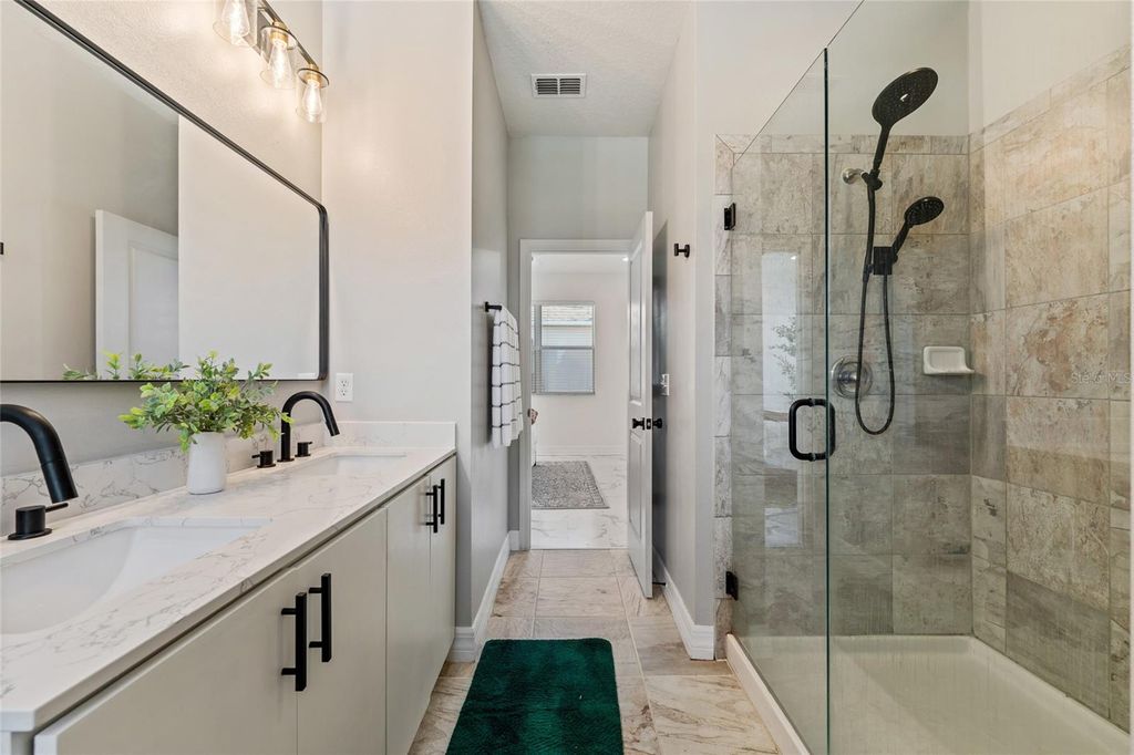 Image 21 of property listing at 7935 WINTER WREN STREET, Winter Garden, FL 34787