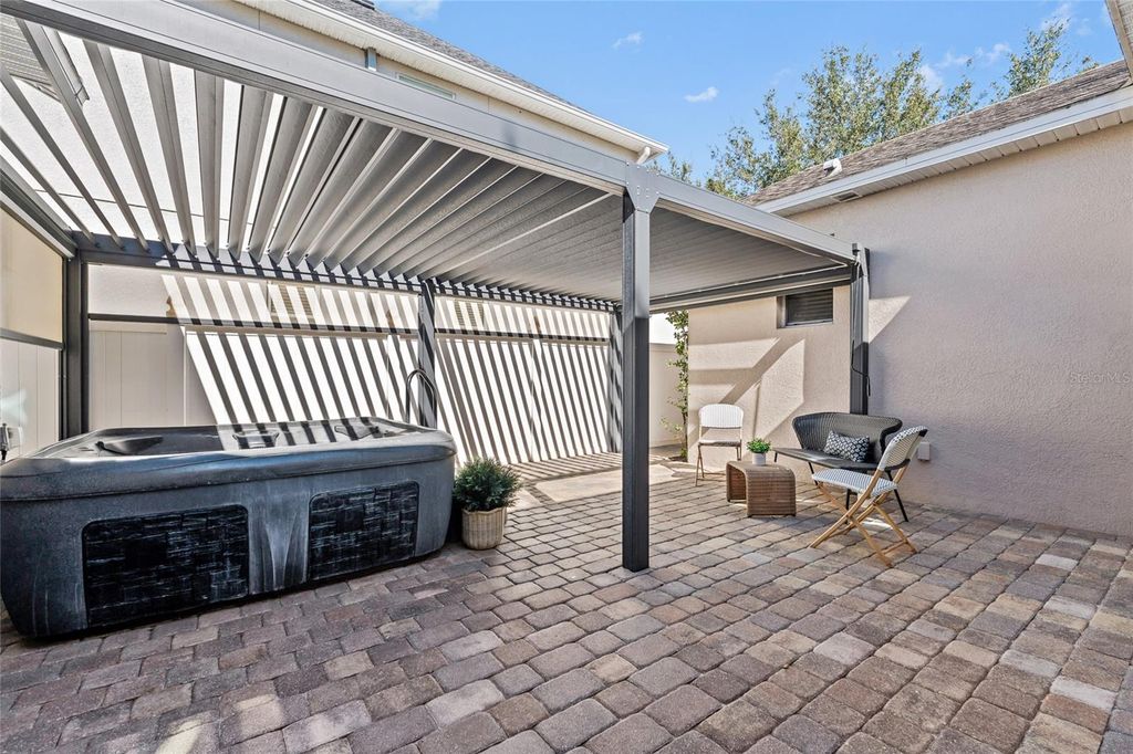 Image 26 of property listing at 7935 WINTER WREN STREET, Winter Garden, FL 34787