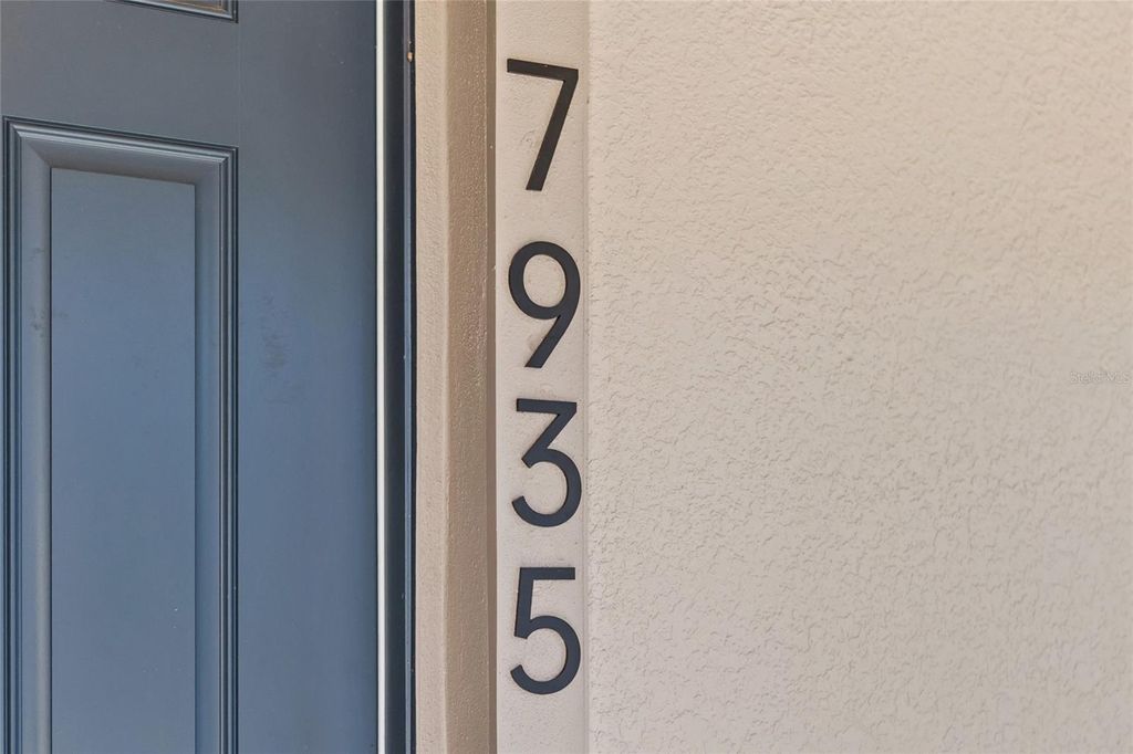 Image 4 of property listing at 7935 WINTER WREN STREET, Winter Garden, FL 34787