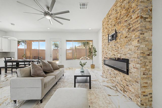 11530 S MORNINGSIDE Drive, Goodyear, AZ 85338