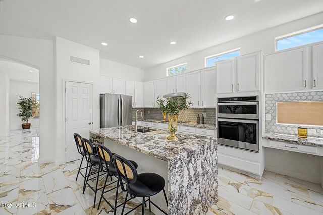 11530 S MORNINGSIDE Drive, Goodyear, AZ 85338