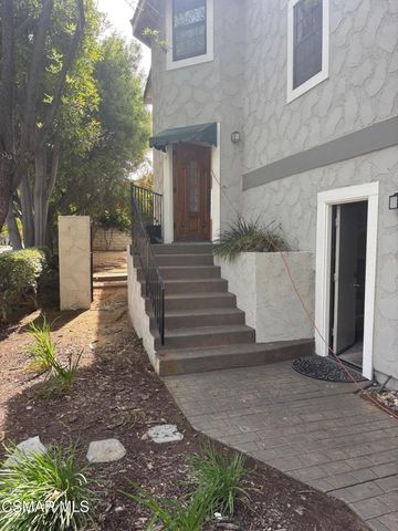 29740 Strawberry Hill Drive, Agoura Hills, CA 91301