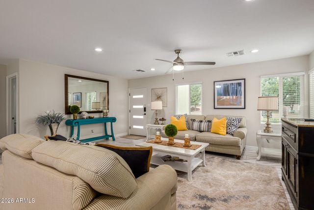 2209 E WINDSOR Avenue, Phoenix, AZ 85006