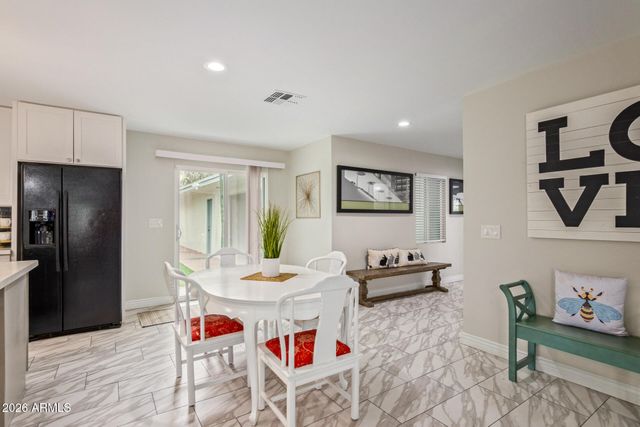 2209 E WINDSOR Avenue, Phoenix, AZ 85006