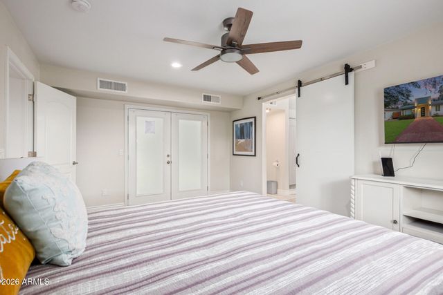 2209 E WINDSOR Avenue, Phoenix, AZ 85006