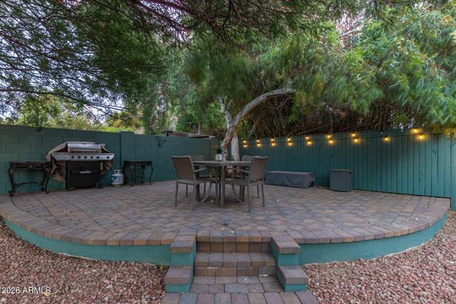 2209 E WINDSOR Avenue, Phoenix, AZ 85006