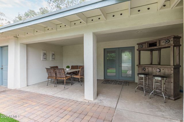 2209 E WINDSOR Avenue, Phoenix, AZ 85006