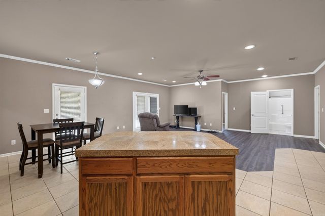 105 Chisholm Trail, Hot Springs, AR 71913