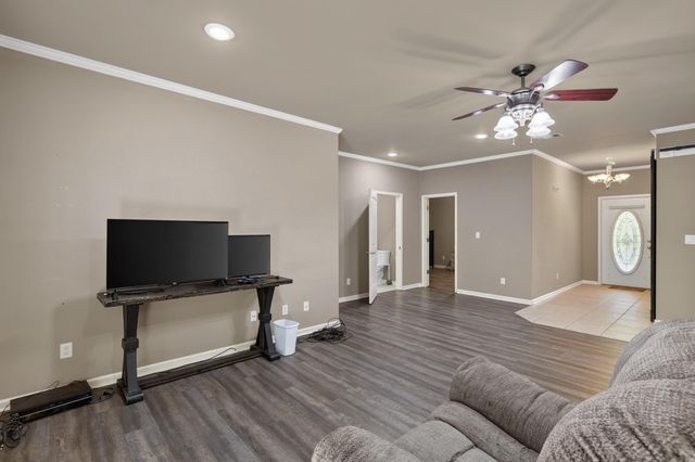 105 Chisholm Trail, Hot Springs, AR 71913