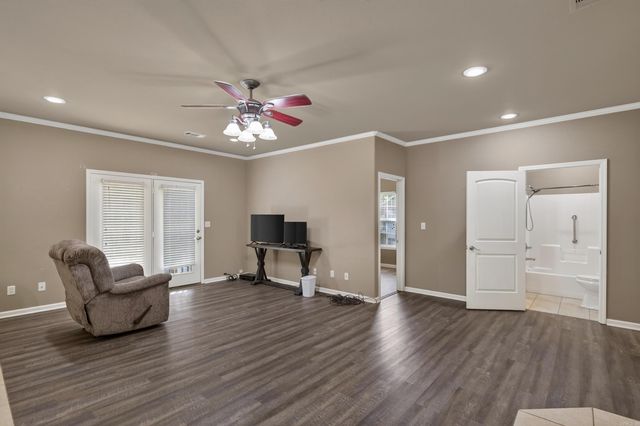 105 Chisholm Trail, Hot Springs, AR 71913