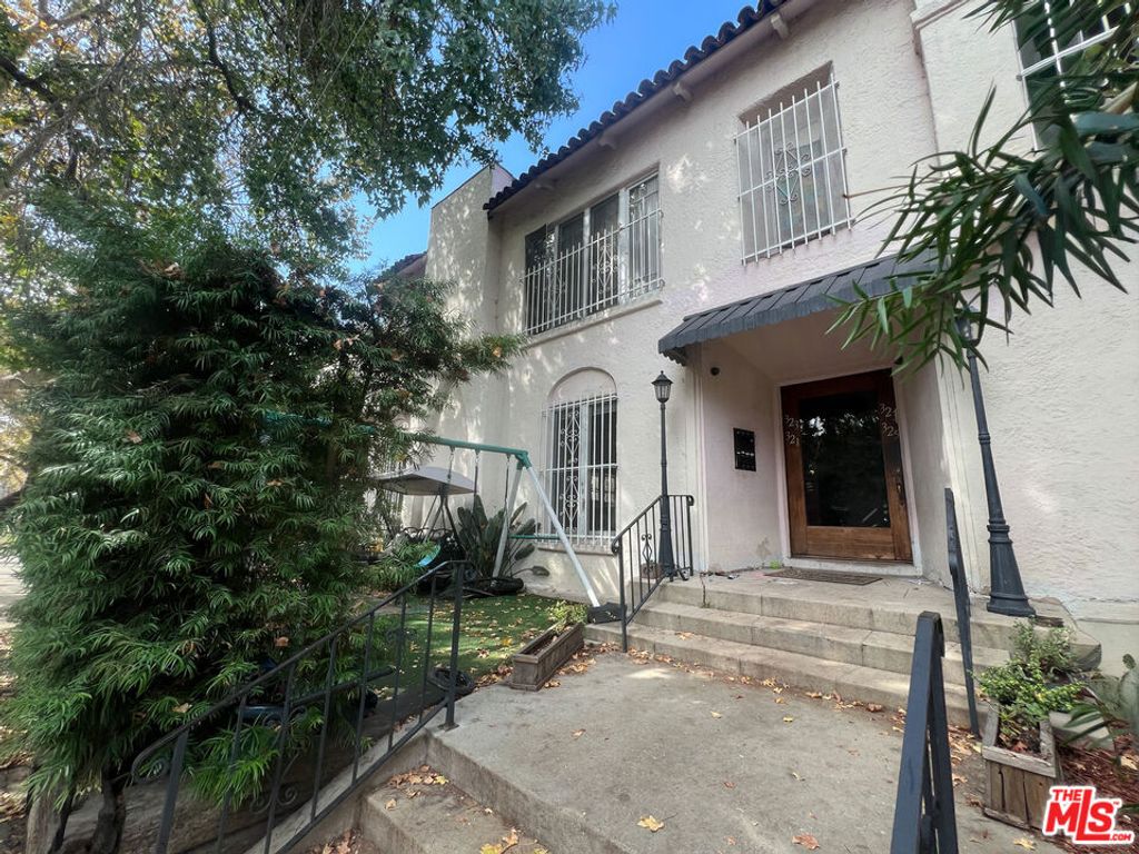 321 N Sycamore Avenue, Los Angeles, CA 90036 — photo 3
