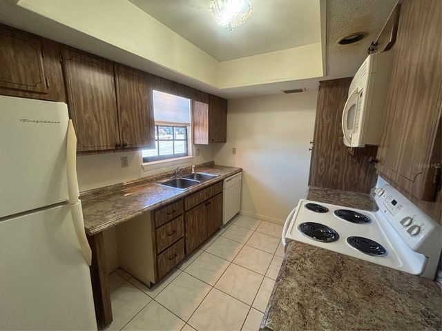 500 NEWELL HILL ROAD 101A, Leesburg, FL 34748