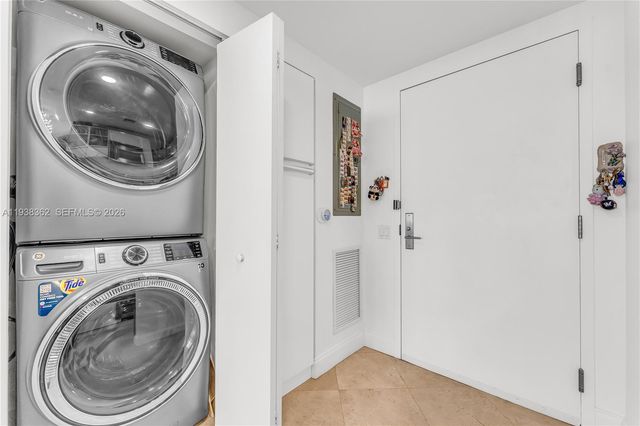 7929 West Dr 702, North Bay Village, FL 33141