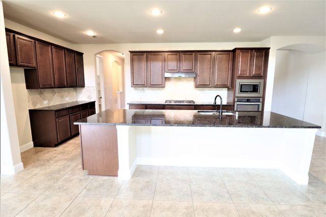 5070 Kerstyn Drive, Frisco, TX 75036