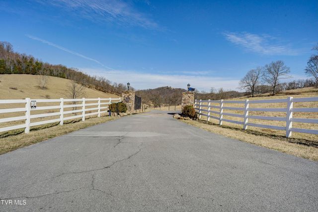 373 Dalewood Road, Johnson City, TN 37601