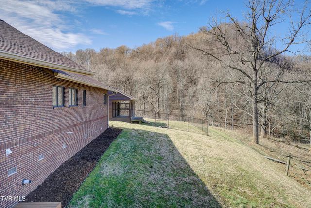 373 Dalewood Road, Johnson City, TN 37601