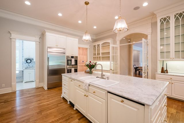 48 Chenal Circle, Little Rock, AR 72223