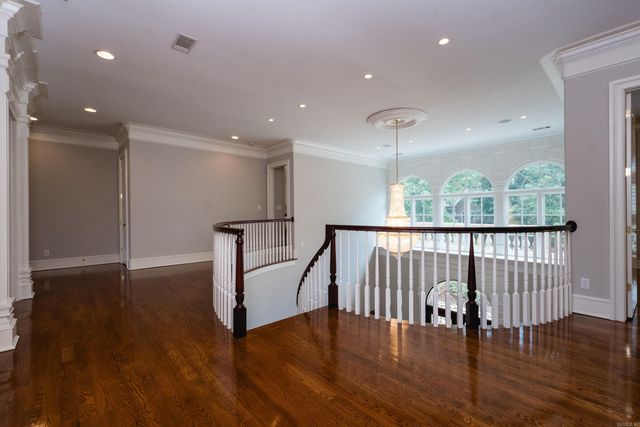 48 Chenal Circle, Little Rock, AR 72223