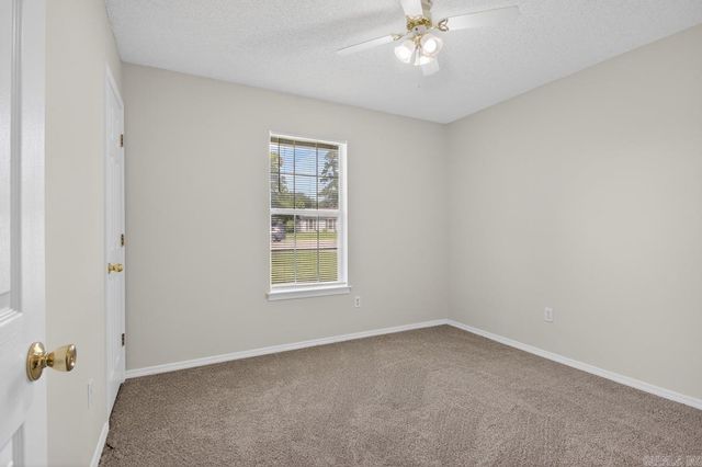 13825 Ridge Crest Drive, Alexander, AR 72002
