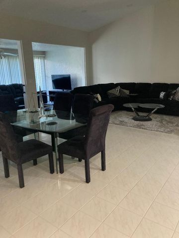 10668 Ladypalm Lane A, Boca Raton, FL 33498