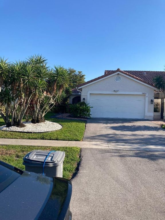 10668 Ladypalm Lane A, Boca Raton, FL 33498