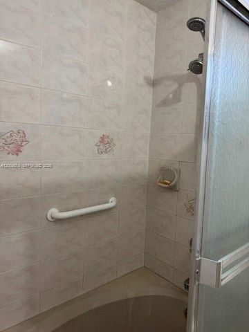 7599 W 4th Court, Hialeah, FL 33014