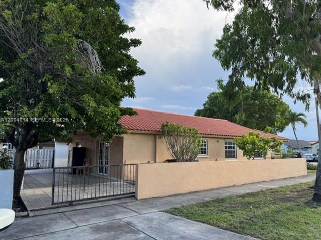 7599 W 4th Court, Hialeah, FL 33014