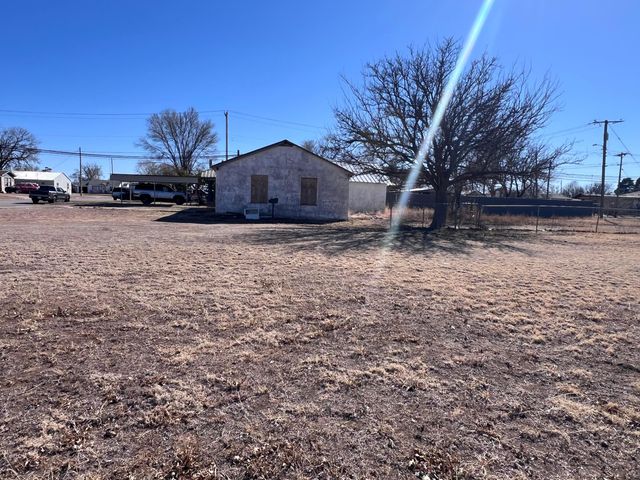 109 NW 5th Street, Dimmitt, TX 79027