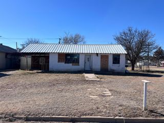 109 NW 5th Street, Dimmitt, TX 79027