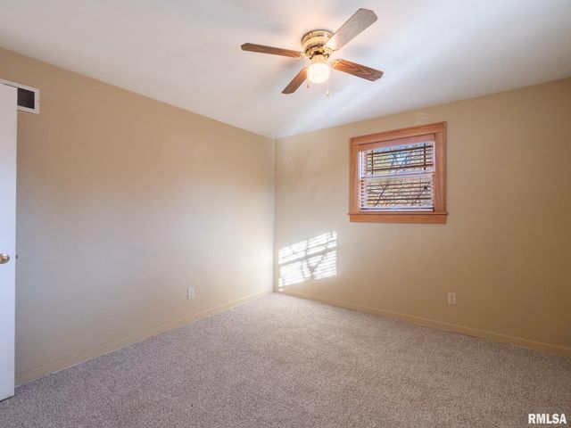 1417 W BRENTWOOD Drive, Dunlap, IL 61525