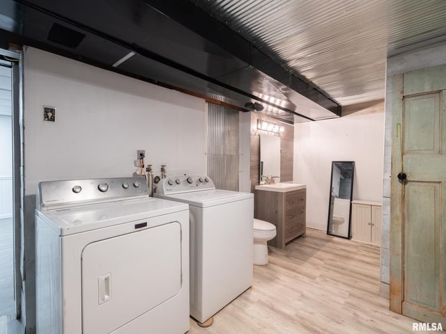 1417 W BRENTWOOD Drive, Dunlap, IL 61525