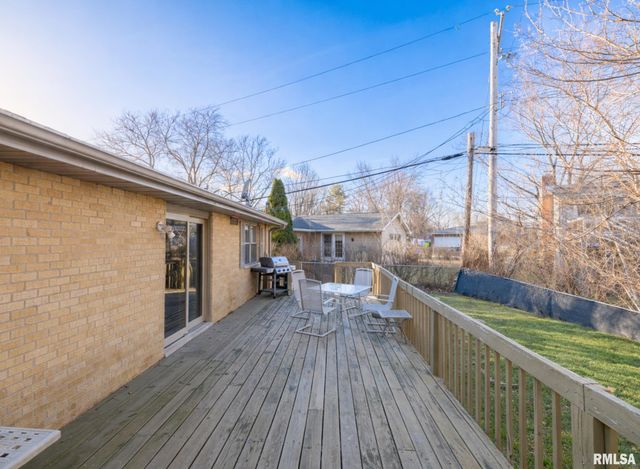 1417 W BRENTWOOD Drive, Dunlap, IL 61525