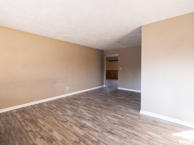 1417 W BRENTWOOD Drive, Dunlap, IL 61525