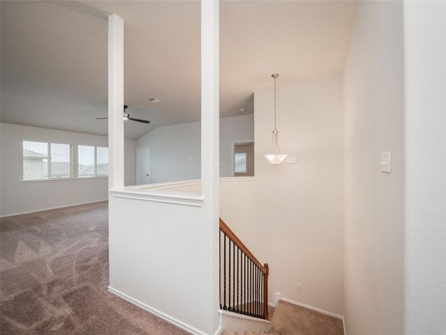 321 Ore LN, Jarrell, TX 76537