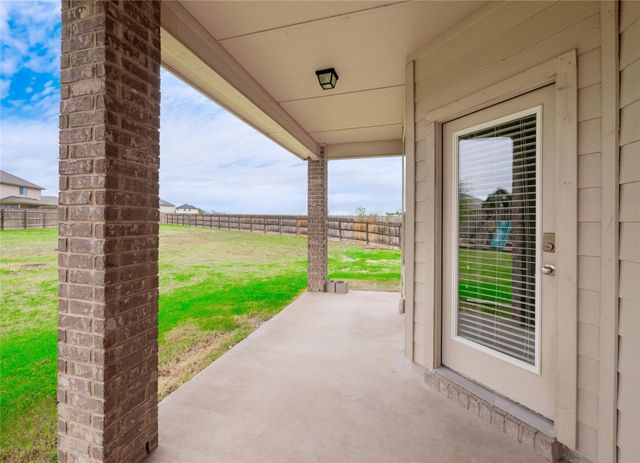 321 Ore LN, Jarrell, TX 76537