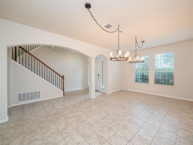 321 Ore LN, Jarrell, TX 76537