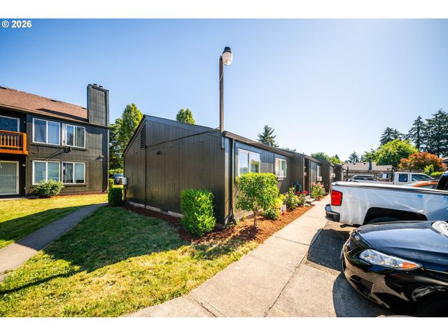 1046 Ne 17TH Ave, Hillsboro, OR 97124