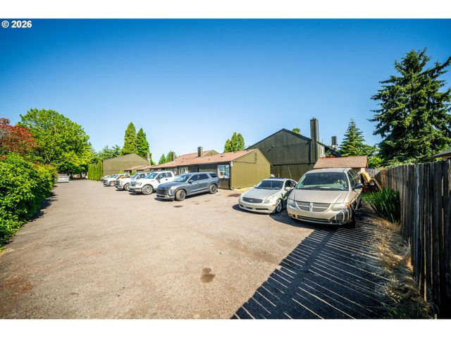 1046 Ne 17TH Ave, Hillsboro, OR 97124