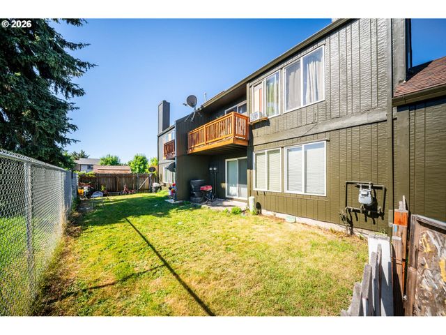 1046 Ne 17TH Ave, Hillsboro, OR 97124