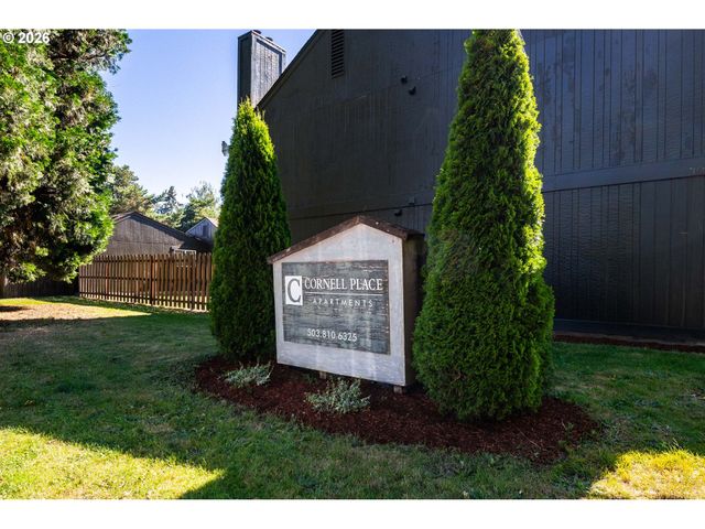 1046 Ne 17TH Ave, Hillsboro, OR 97124