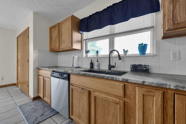 8142 Bellow Park Drive, Reynoldsburg, OH 43068